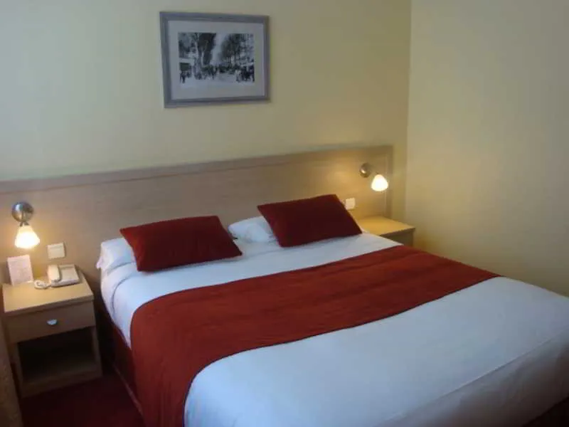 Hotel Les Cigales Niza Francia