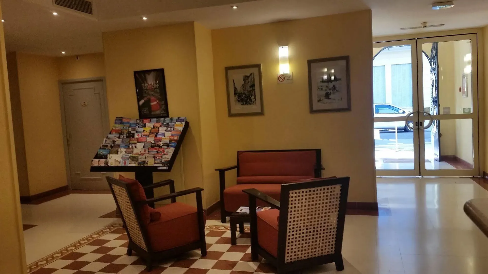Hotel Les Cigales Niza