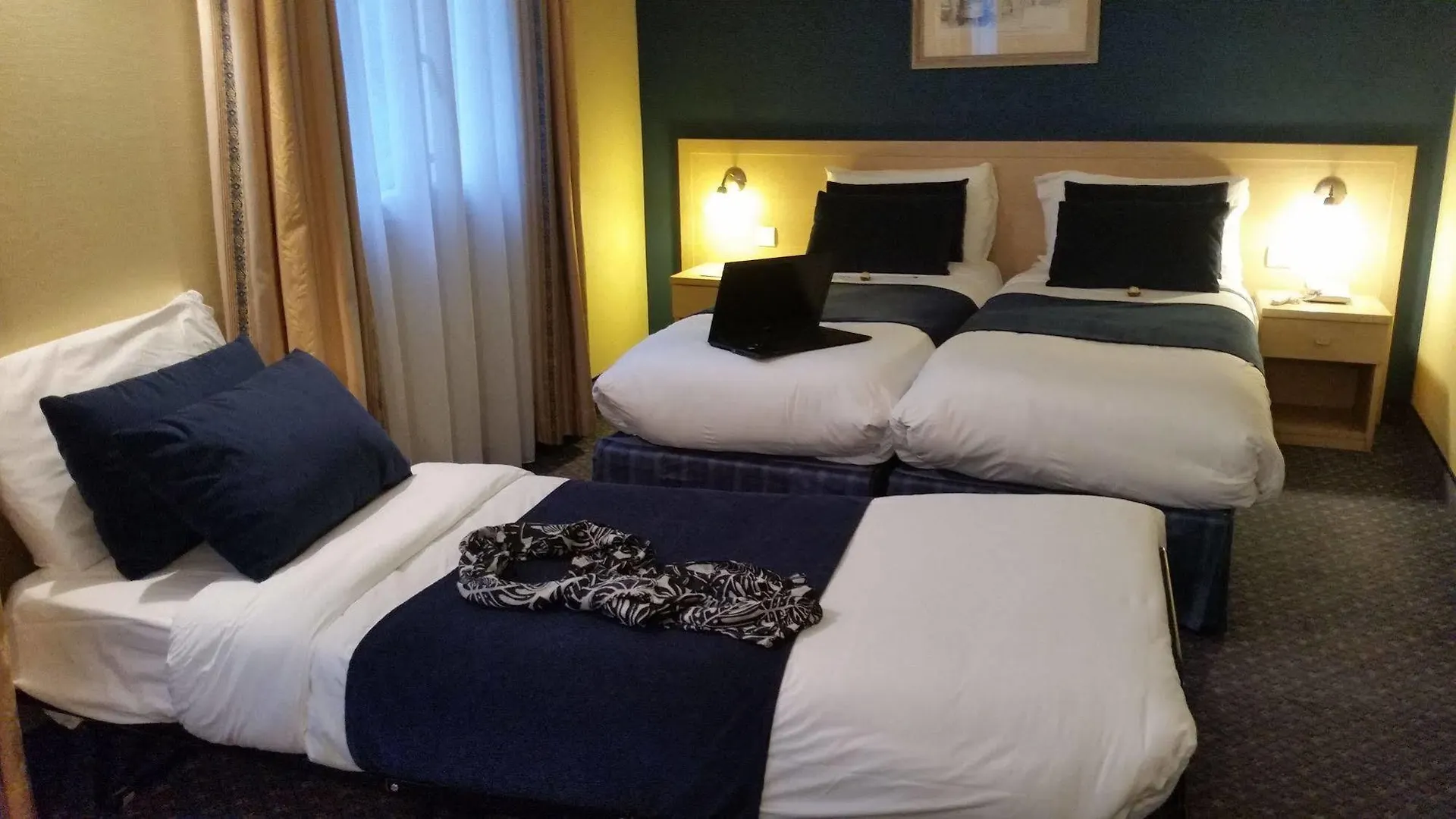 ***  Hotel Les Cigales Niza Francia