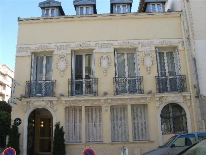 Hotel Les Cigales Nice