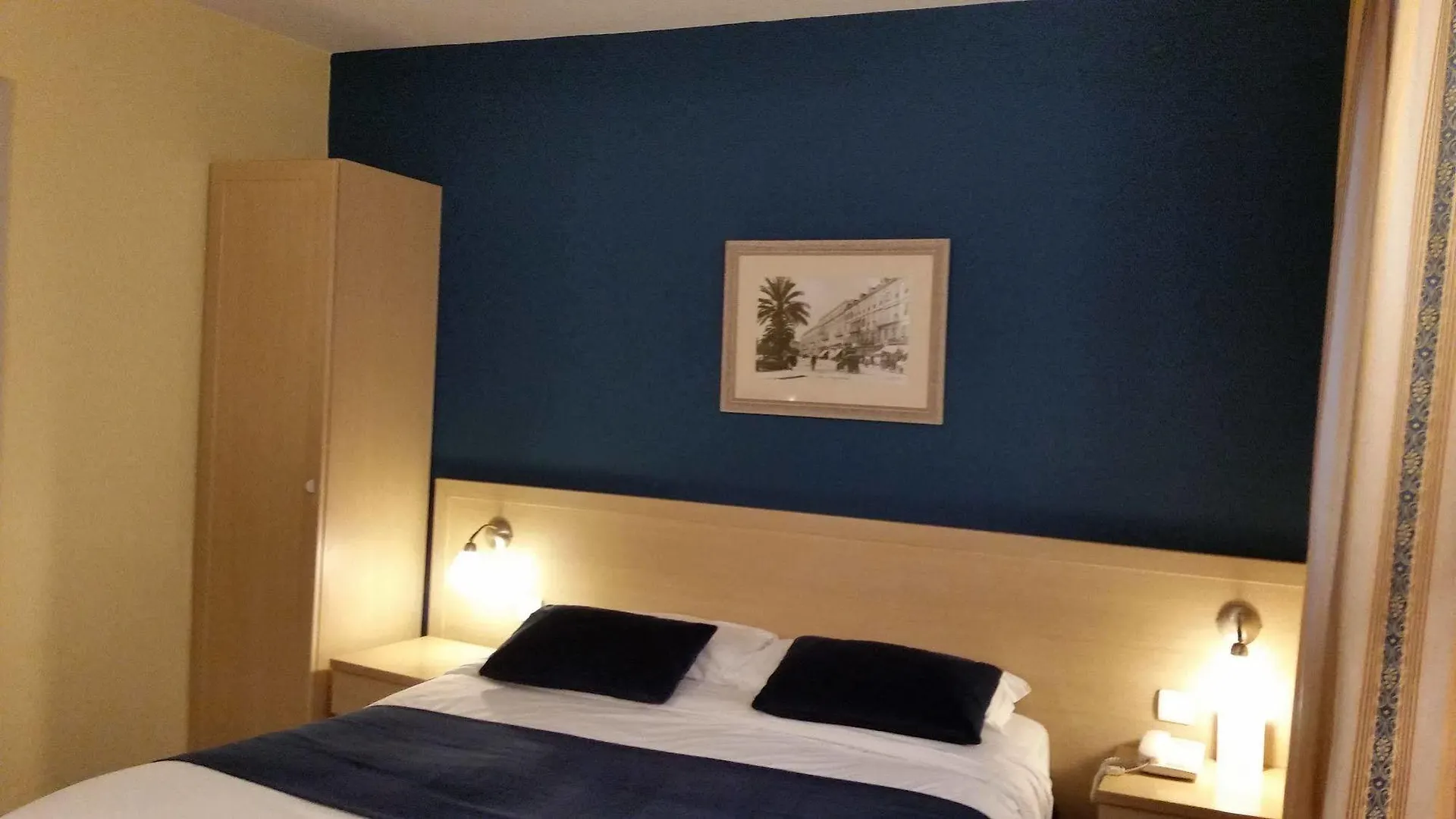 Hotel Les Cigales Nice France