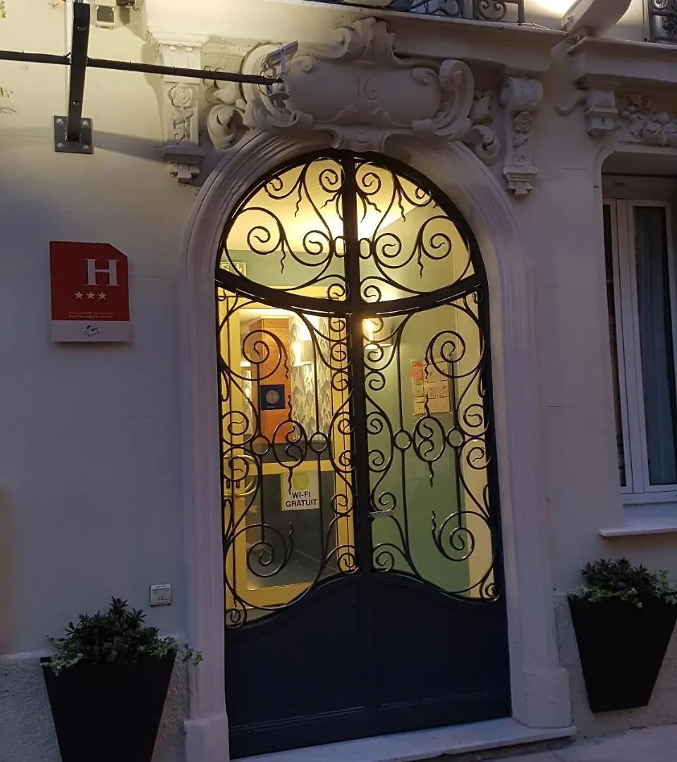 Hotel Les Cigales Nice